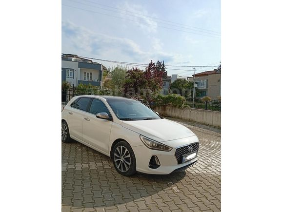 İlk sahibinden 2018 sonu trafiğe çıkışlı temiz