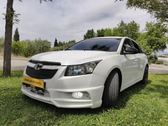 Chevrolet Cruze 1.6 LS Plus 125lik çelik sibop 2011 Model Denizli