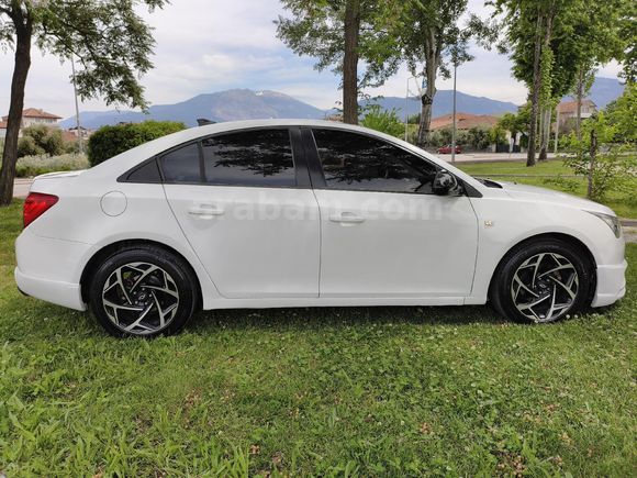Chevrolet Cruze 1.6 LS Plus 125lik çelik sibop 2011 Model Denizli