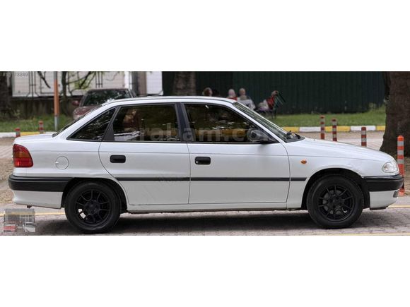 HARİKA TEMİZLİKTE DÜŞÜK KM ASTRA CLASSİC