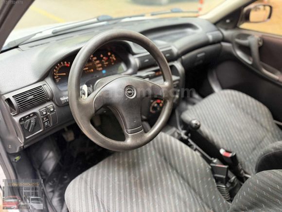 HARİKA TEMİZLİKTE DÜŞÜK KM ASTRA CLASSİC