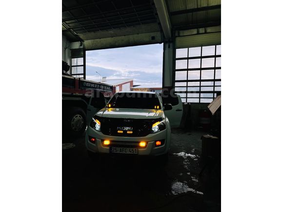 Sahibinden Isuzu D-Max 2.5 4x4 LTD 2013 Model