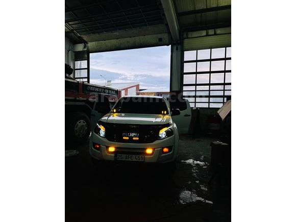 Sahibinden Isuzu D-Max 2.5 4x4 LTD 2013 Model