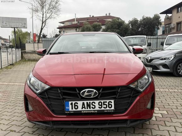 KADIOĞLUNDAN 2021 MASRAFSIZ 98 KMDE HYUNDAİ İ20 STYLE OTOMATİK