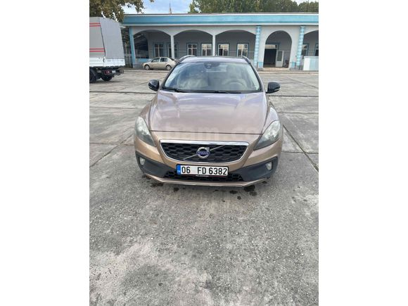 Sahibinden Volvo V40 Cross Country 1.6 D Premium 2013 Model 