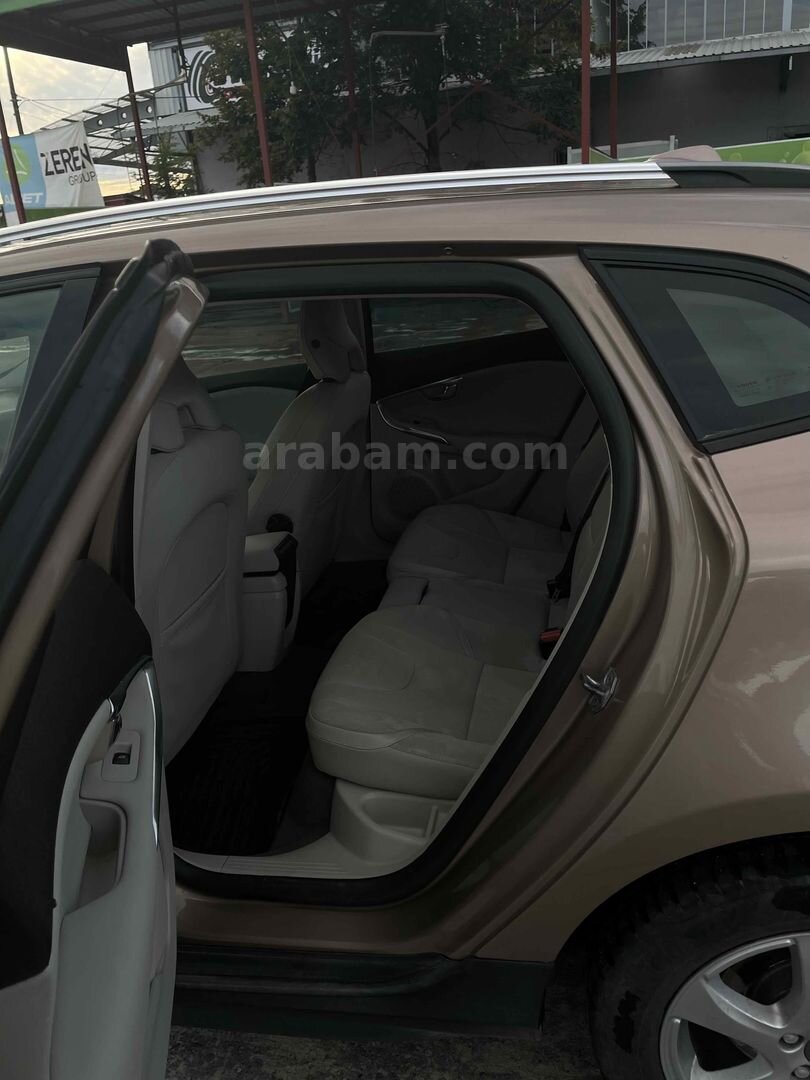 Sahibinden Volvo V40 Cross Country 1.6 D Premium 2013 Model Samsun 265.000 km Kahverengi 2