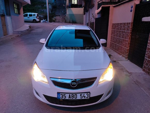 Sahibinden Opel Astra 1.3 CDTI ecoFLEX Enjoy Plus 2011 Model  175.000 km Beyaz