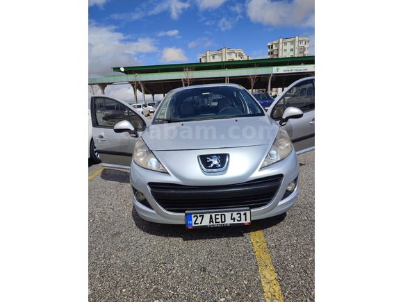 Sahibinden Peugeot 207 1.6 HDi Premium 2008 Model