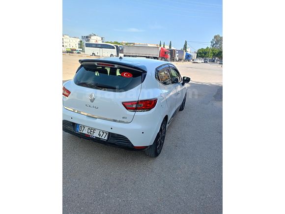 ARTUĞ OTOMOTİVDEN. BAKIMLI TEMİZ CLİO
