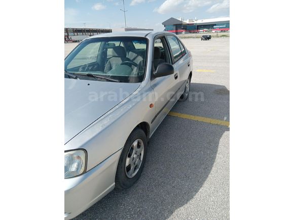 Sahibinden sıfır vizeli Hyundai Accent 1.5 CRDi Admire 2003 Model