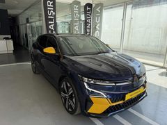 YGG OTOMOTİV'DEN 2024 MEGANE E-TECH İCONİC 220 HP * FB * PLAKA