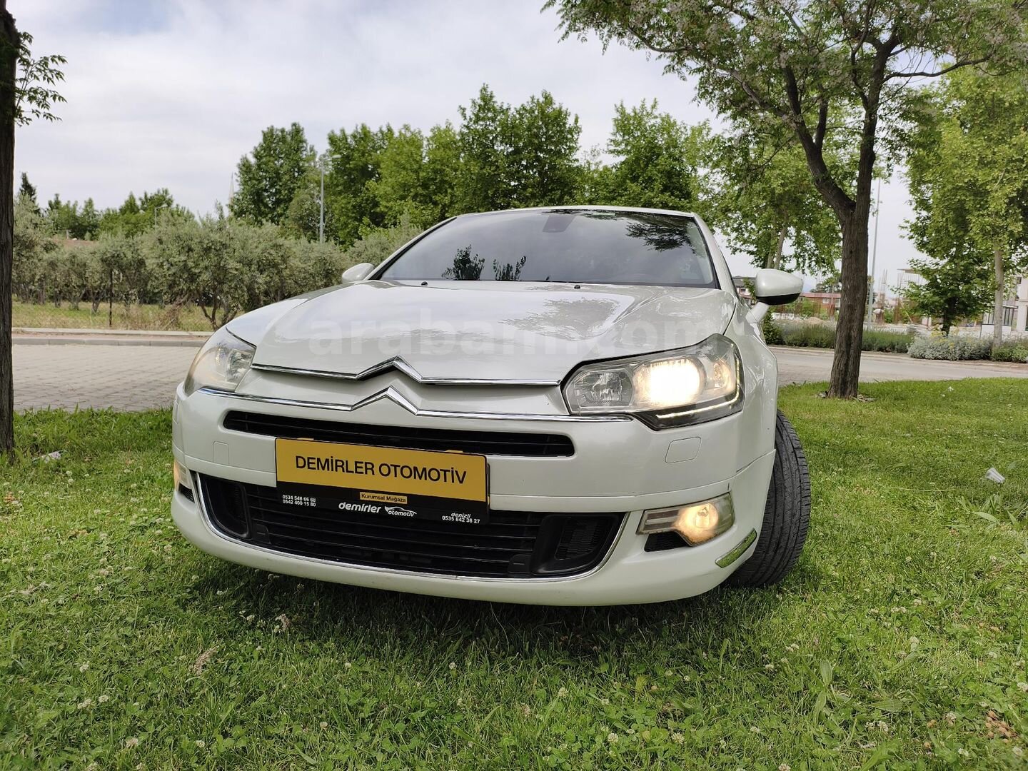 Galeriden Citroen C5 1.6 e-HDi Confort 2012 Model Denizli 311.000 km Beyaz 6