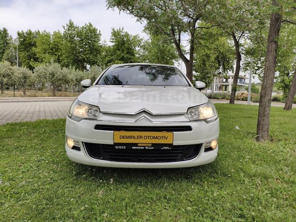 Galeriden Citroen C5 1.6 e-HDi Confort 2012 Model Denizli