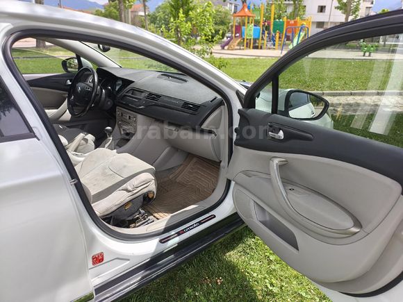Galeriden Citroen C5 1.6 e-HDi Confort 2012 Model Denizli