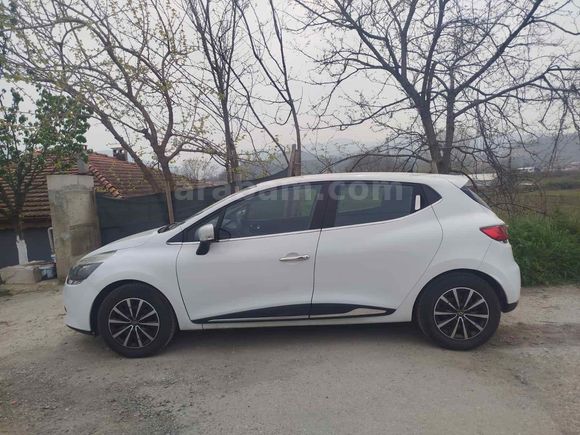 Sahibinden Renault Clio 1.2 Joy 2015 Model 
