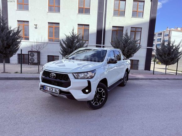 2024 Toyota HILUX Hi-Cruiser %20 FATURA OTOMATİK K KARTI GEÇERLİ