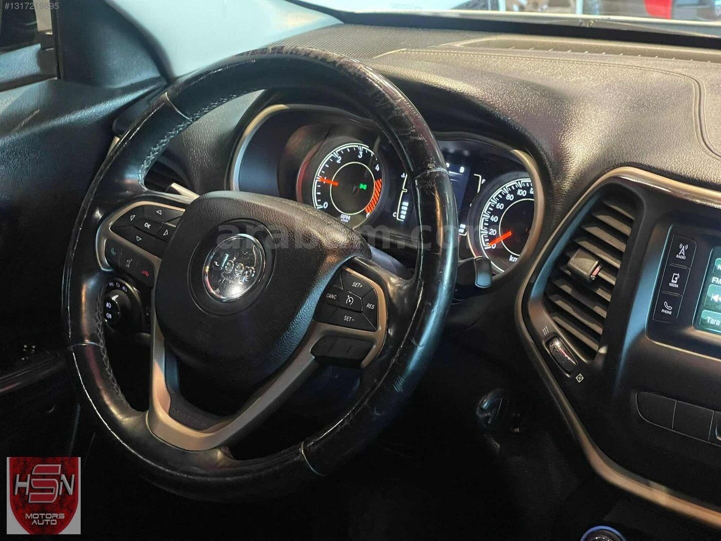 Galeriden Jeep Cherokee 2.0 TD Limited 2015 Model İstanbul 194.000 km Beyaz 4