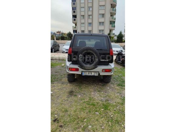 Sahibinden Nissan Terrano 2.4 1995 Model 