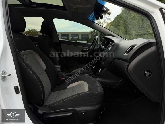 2013 KİA CEED 1.6 CRDİ CAM TAVAN ELK.HAFIZA KOLTUK