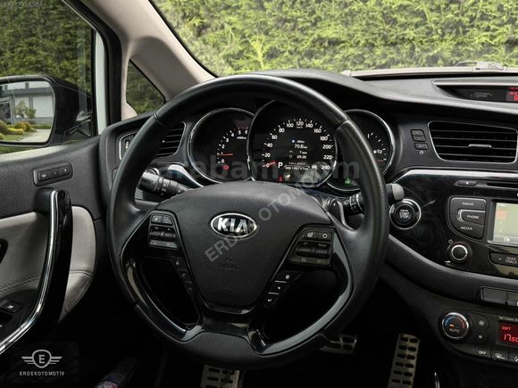 2013 KİA CEED 1.6 CRDİ CAM TAVAN ELK.HAFIZA KOLTUK