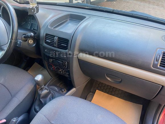 Sahibinden Renault Clio 1.2 Authentique 2004 Model