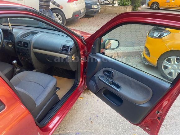 Sahibinden Renault Clio 1.2 Authentique 2004 Model