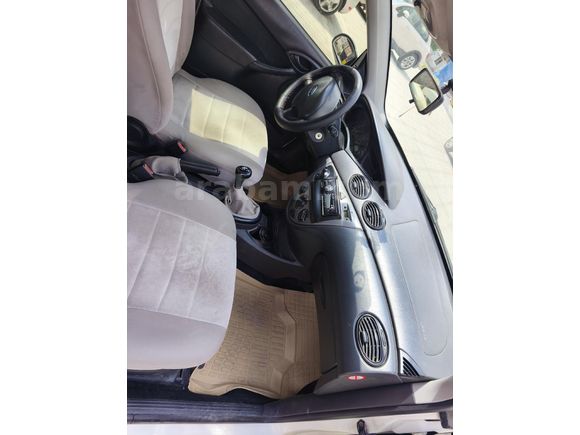 Sahibinden Ford Focus 1.6 Comfort 2004 Model