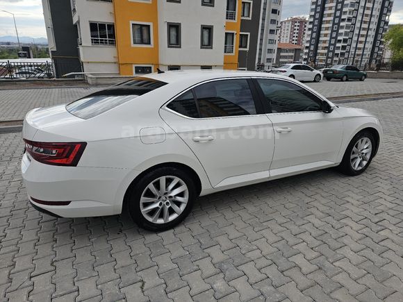 Sahibinden Skoda SuperB 1.6 TDI Style 2017 Model