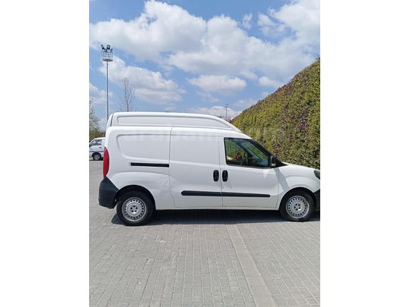  temiz kılimalı güzel bakımlı bir  araba