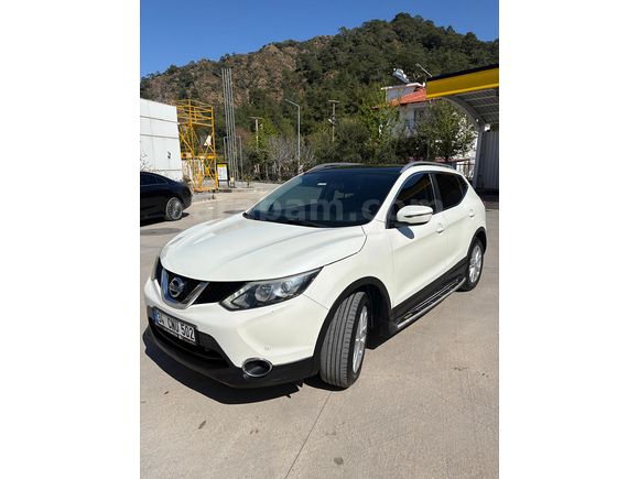 Sahibinden Nissan Qashqai 1.5 dCi Tekna Sky Pack 2014 Model 