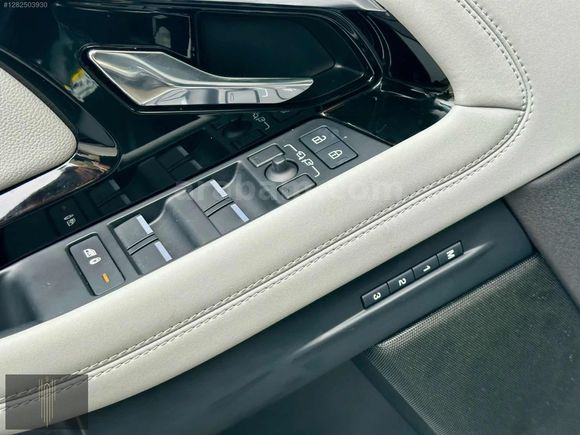 2023 RANGE ROVER EVOQ 1.5 R-DYNAMİC SE HATASIZ 20.000KM