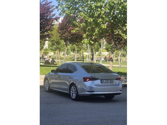 Memurdan Skoda Octavia 1.5 e-Tec Premium 2021 Model