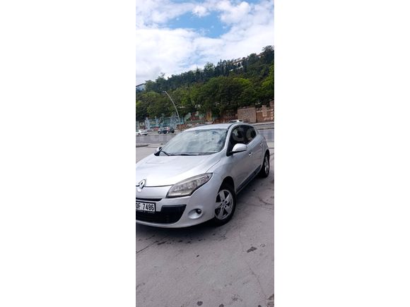 Sahibinden Renault Megane 1.6 Expression 2011 Model