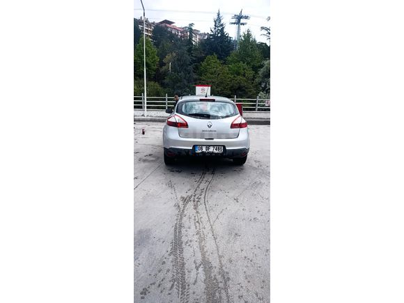 Sahibinden Renault Megane 1.6 Expression 2011 Model