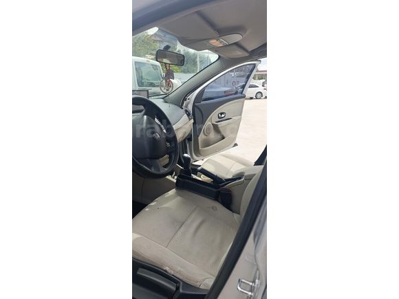 Sahibinden Renault Megane 1.6 Expression 2011 Model
