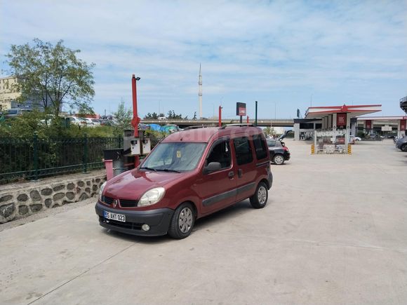 Sahibinden Renault Kangoo Multix 1.5 dCi Authentique 2004 Model