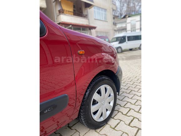Sahibinden Renault Kangoo Multix 1.5 dCi Authentique 2004 Model