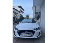 İLK Sahibinden Hatasız-Boyasız-Tramersiz Hyundai Elantra 1.6 D-CVVT Style 2017 Model  43.600 km Beyaz
