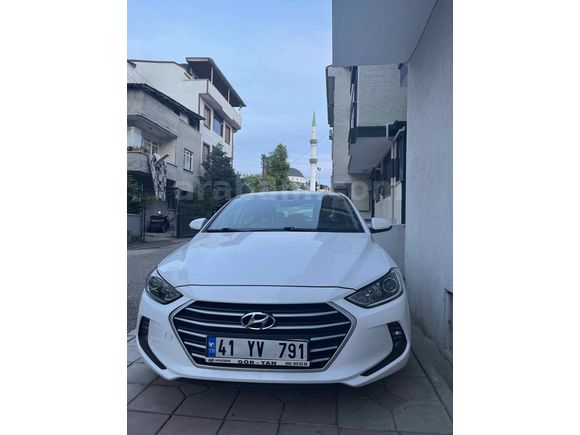 İLK Sahibinden Hatasız-Boyasız-Tramersiz Hyundai Elantra 1.6 D-CVVT Style 2017 Model  43.600 km Beyaz
