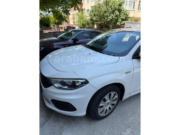 İlk SHB Fiat Egea 1.4 Fire Easy 2017 Model  107800 Beyaz Benzin LPG