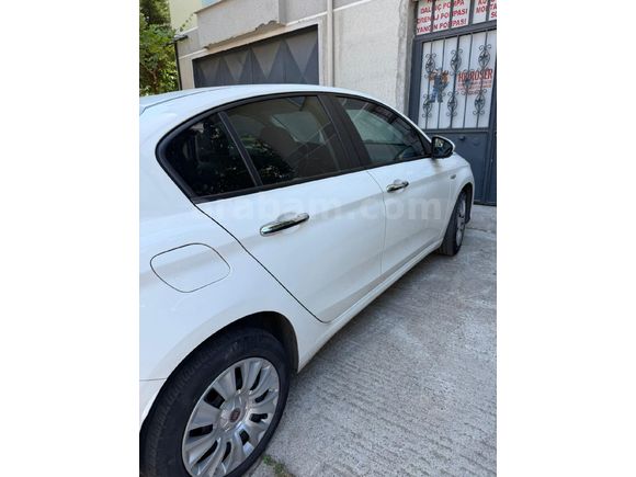 İlk SHB Fiat Egea 1.4 Fire Easy 2017 Model  107800 Beyaz Benzin LPG