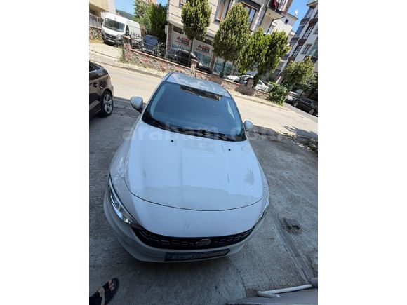 İlk SHB Fiat Egea 1.4 Fire Easy 2017 Model  107800 Beyaz Benzin LPG