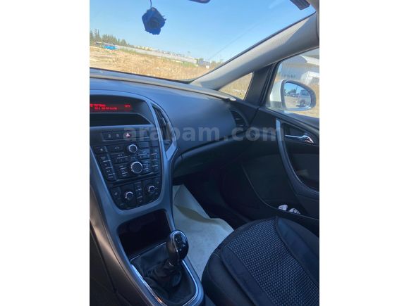 Sahibinden Opel Astra 1.6 Edition 2016 Model  126.000 km Beyaz