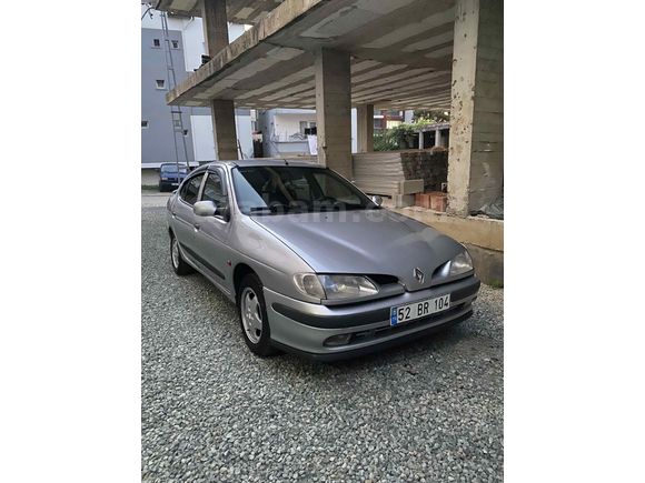 Sahibinden Renault Megane 1.6 RTE 1999 Model 