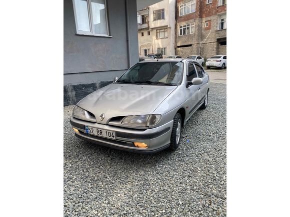 Sahibinden Renault Megane 1.6 RTE 1999 Model 