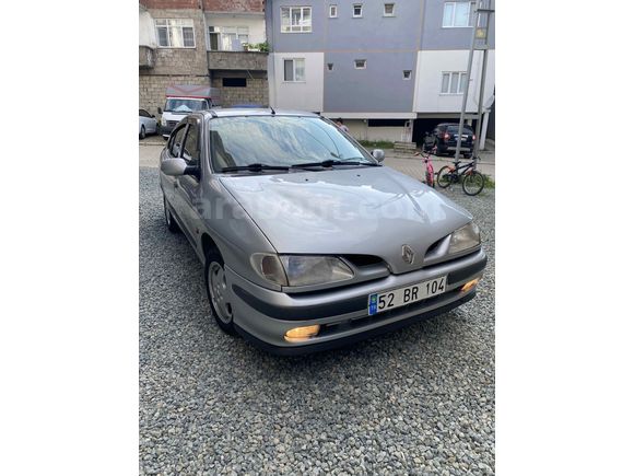 Sahibinden Renault Megane 1.6 RTE 1999 Model 
