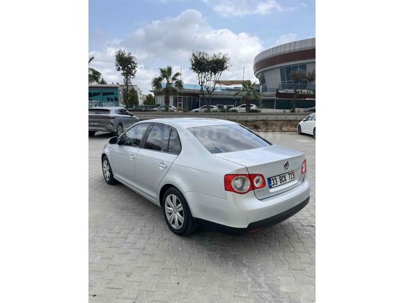  Volkswagen Jetta 1.6   102hp 1 PARÇA BOYALI 