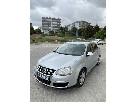  Volkswagen Jetta 1.6   102hp 1 PARÇA BOYALI 