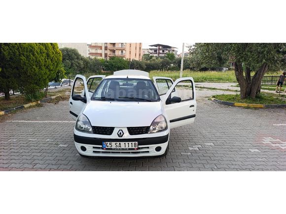 Soma'da Renault Clio 1.4 2005 Model 150 binde
