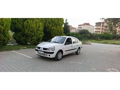 Soma'da Renault Clio 1.4 2005 Model 150 binde